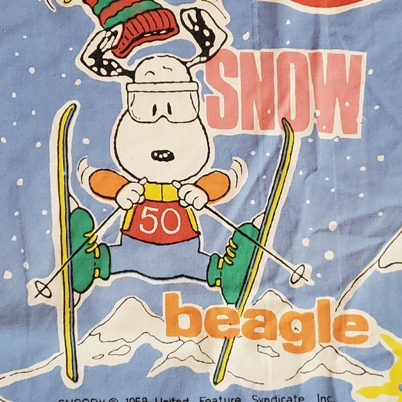 Vintage 1958 Snoopy Winter Sports Flat Bed Sheet Fabric Twin - Picture 8 of 10